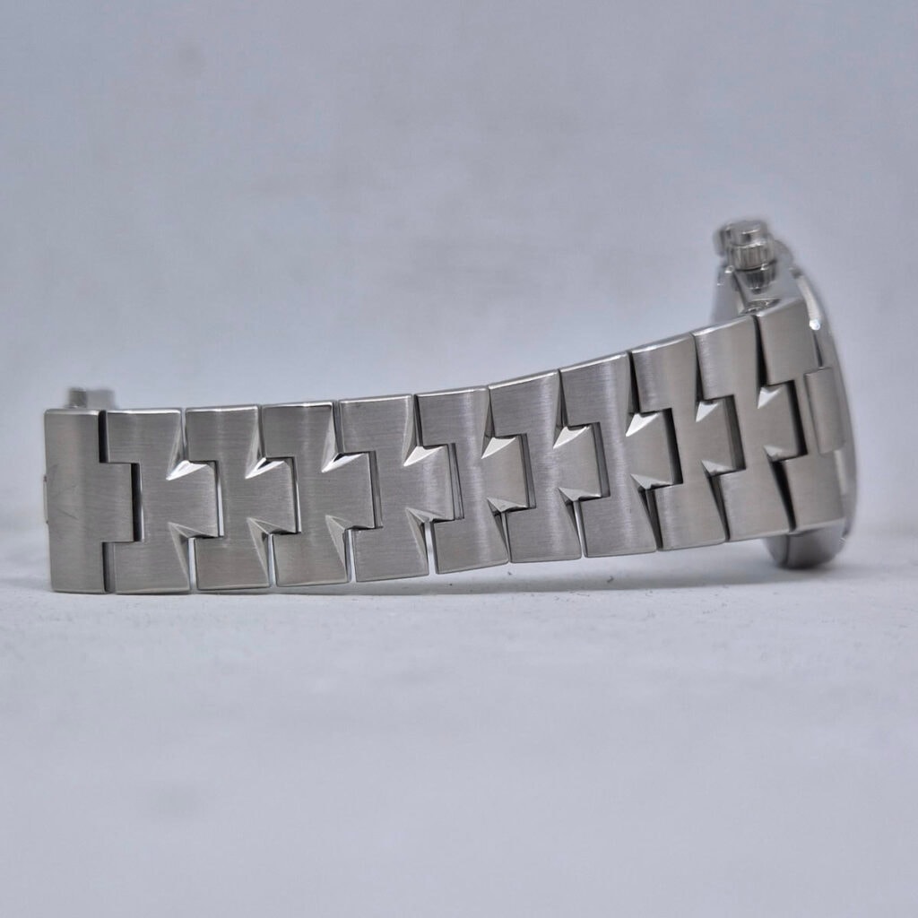 Vacheron Constantin Overseas – Ref. 47450/B01A-9227, used – 11/13