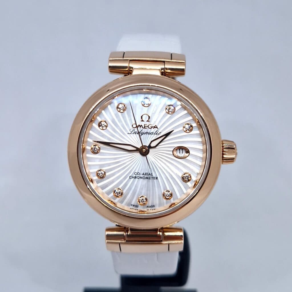 Omega LadyMatic – Ref. 425.63.34.20.55.001, Gebraucht