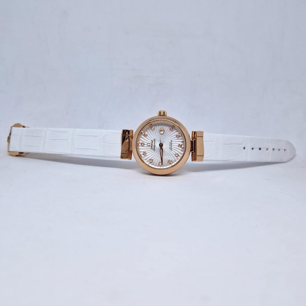 Omega LadyMatic – Ref. 425.63.34.20.55.001, Gebraucht – 10/13