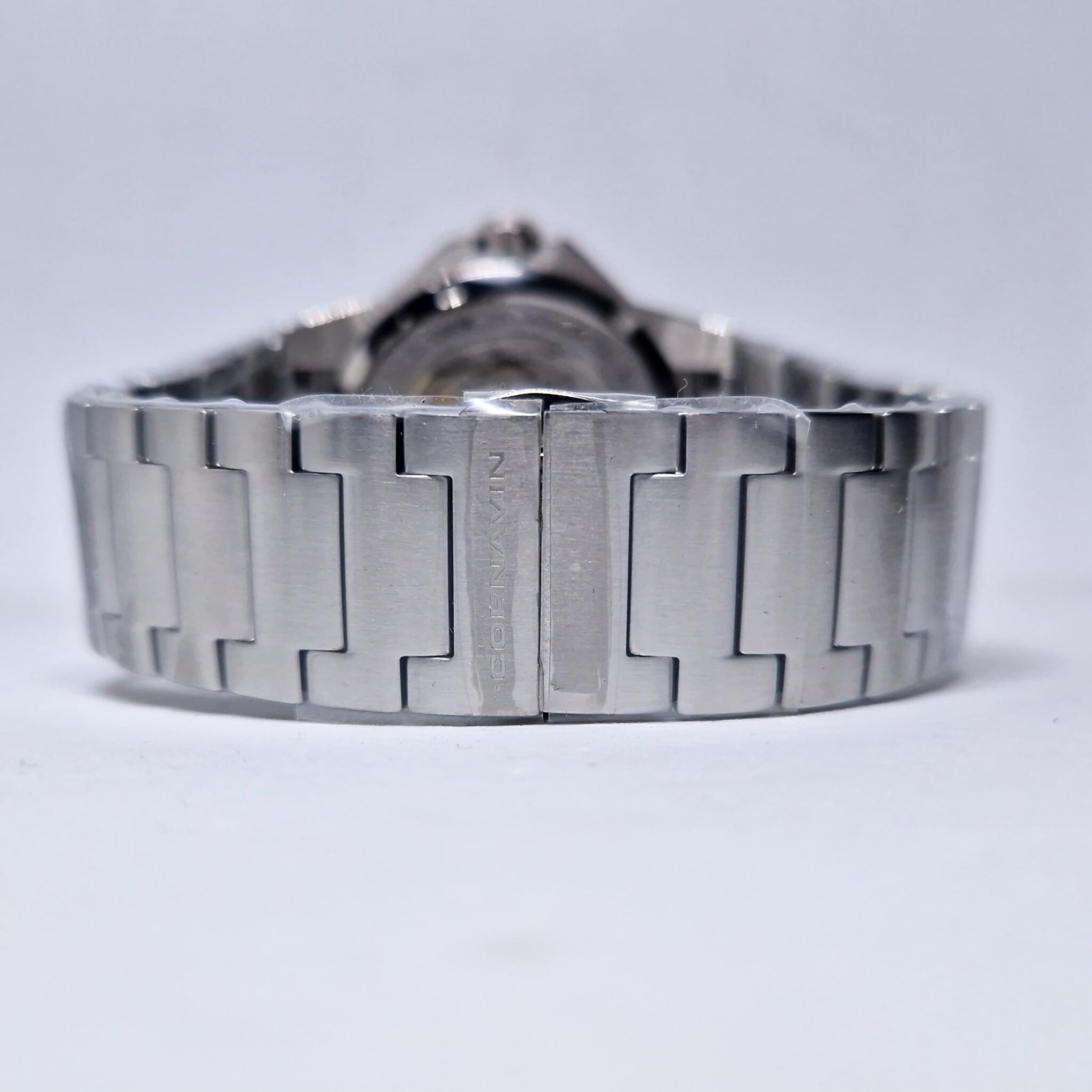 Cornavin Downtown Open Heart – Ref. OH.02.B, Neu – 8/9