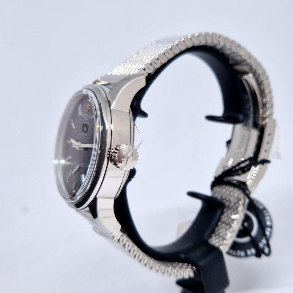 Breitling Transocean – Ref. A16310, New – 6/11