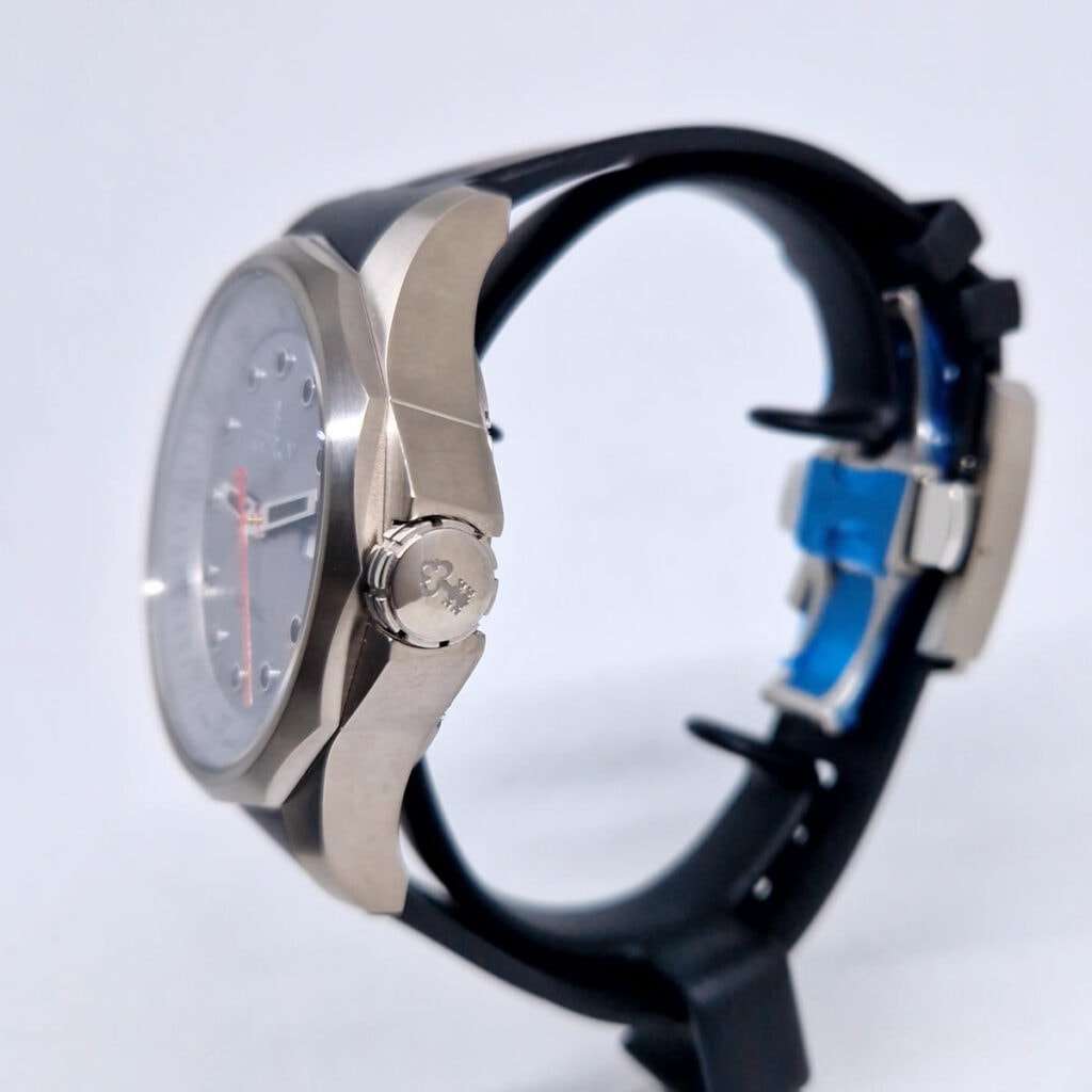 Corum Admiral – Ref. 411.100.04, New – 5/10