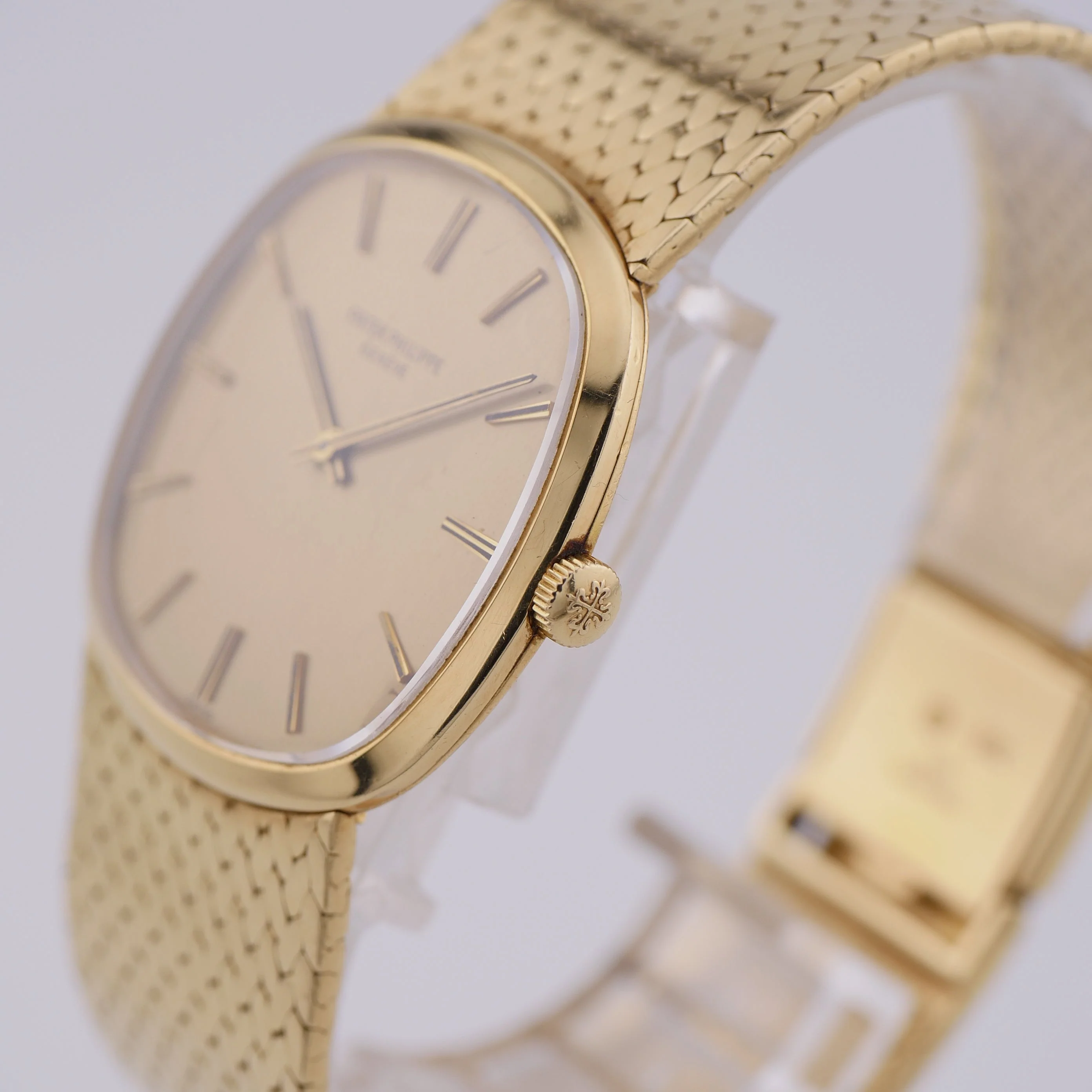 Patek Philippe Ellipse d'Or – Ref. 3544, good – 6/9