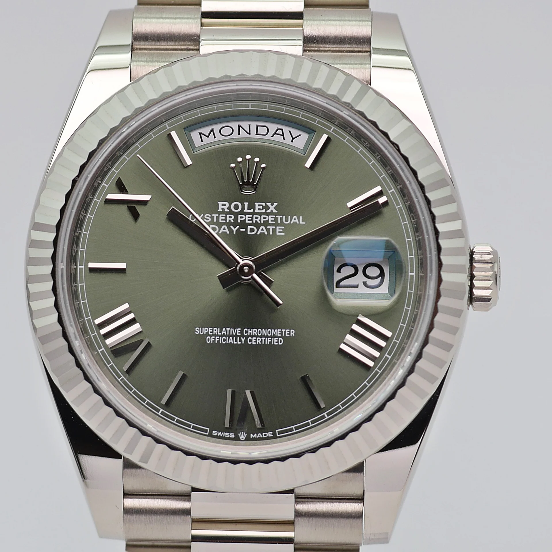Rolex Day-Date 40 – Ref. 228239, Wie neu – 3/5