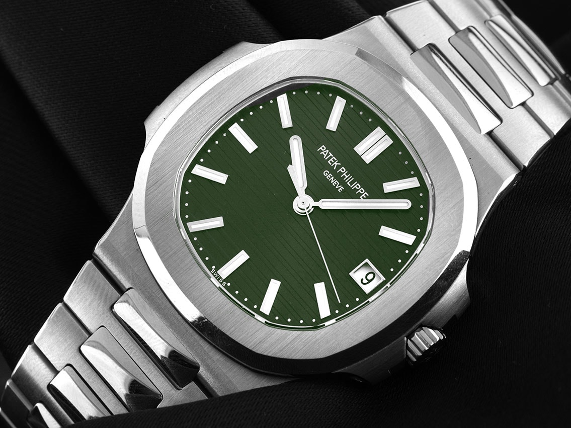 Patek Philippe Nautilus – Ref. 5711/1A-014, Wie neu – 3/8