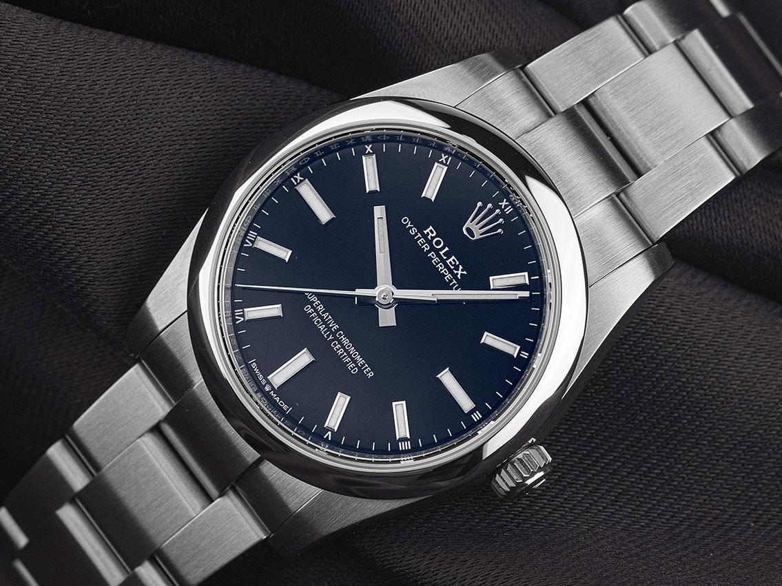 Rolex Oyster Perpetual – Ref. 124200, like new – 3/9