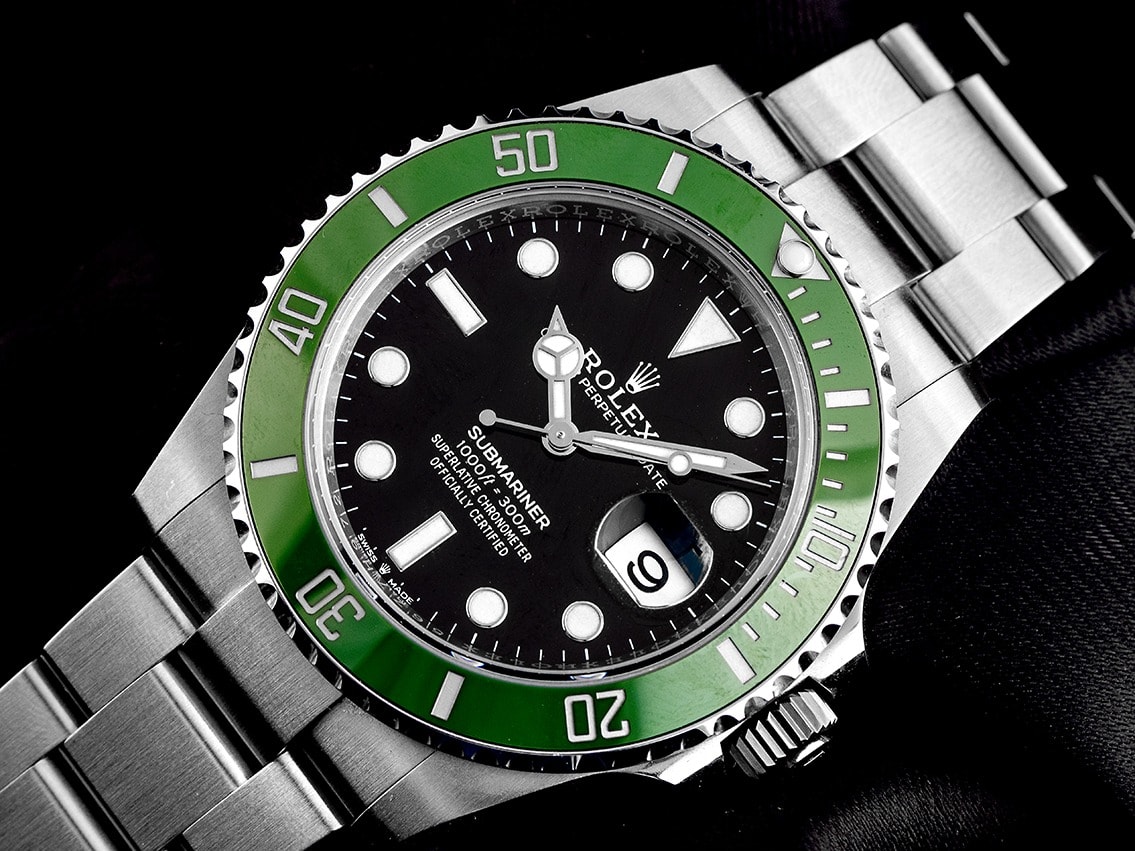 Rolex Submariner Date 126610LV – Ref. 126610LV, like new – 3/9