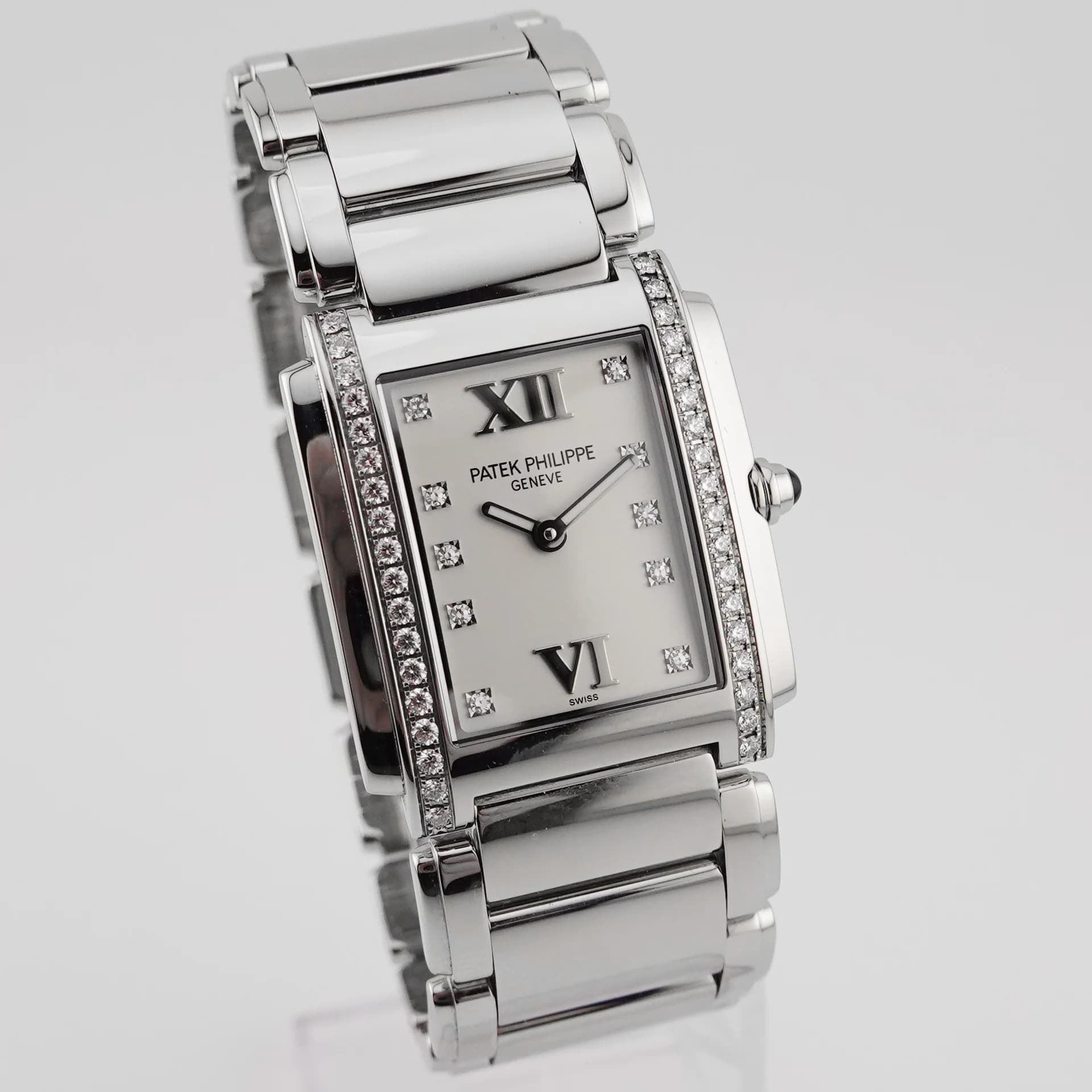 Patek Philippe Twenty-4 – Ref. 4910/10A-011, Sehr gut – Bild 2/5