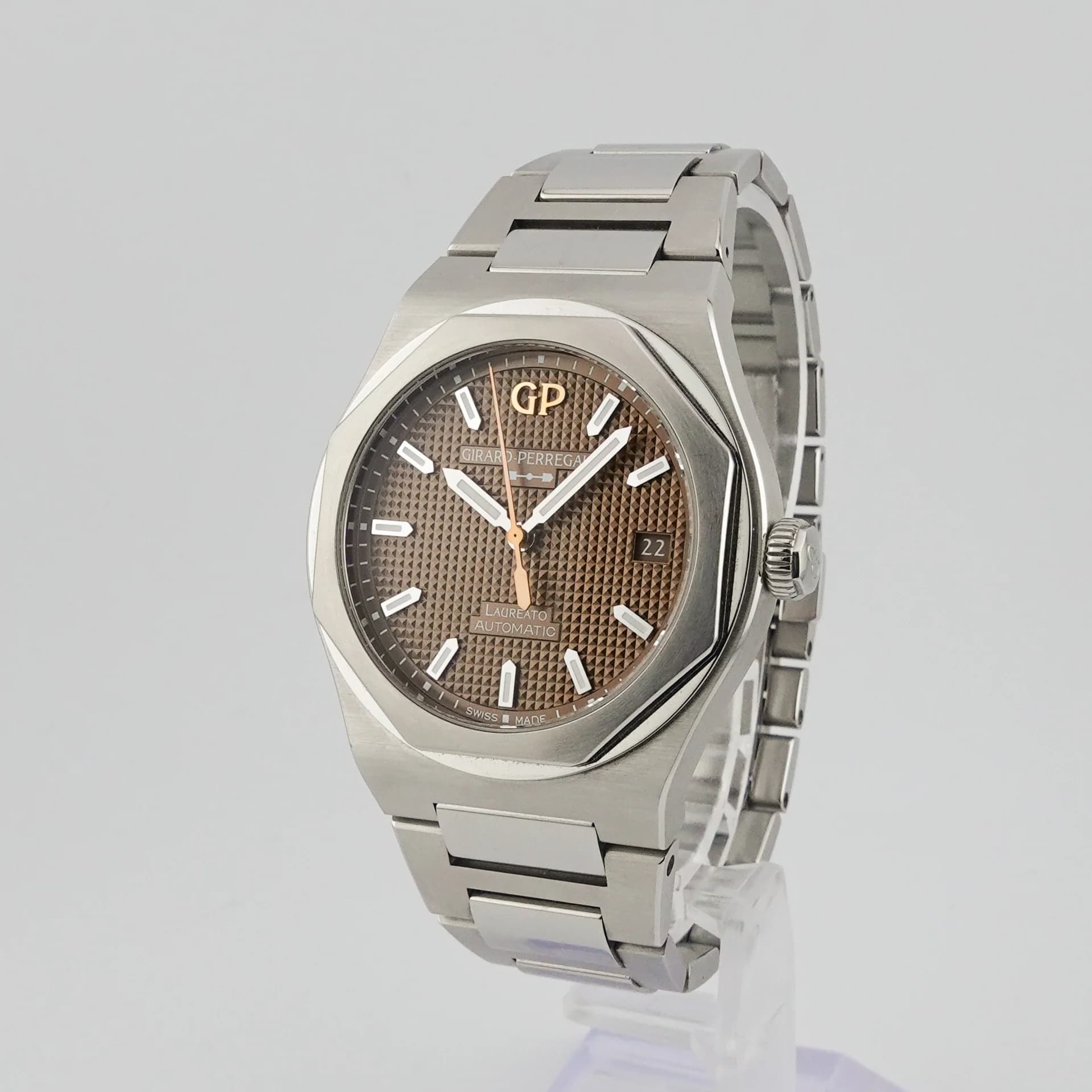 Girard Perregaux Laureato – Ref. 81005-11-3154-1CM, like new – Image 2/5