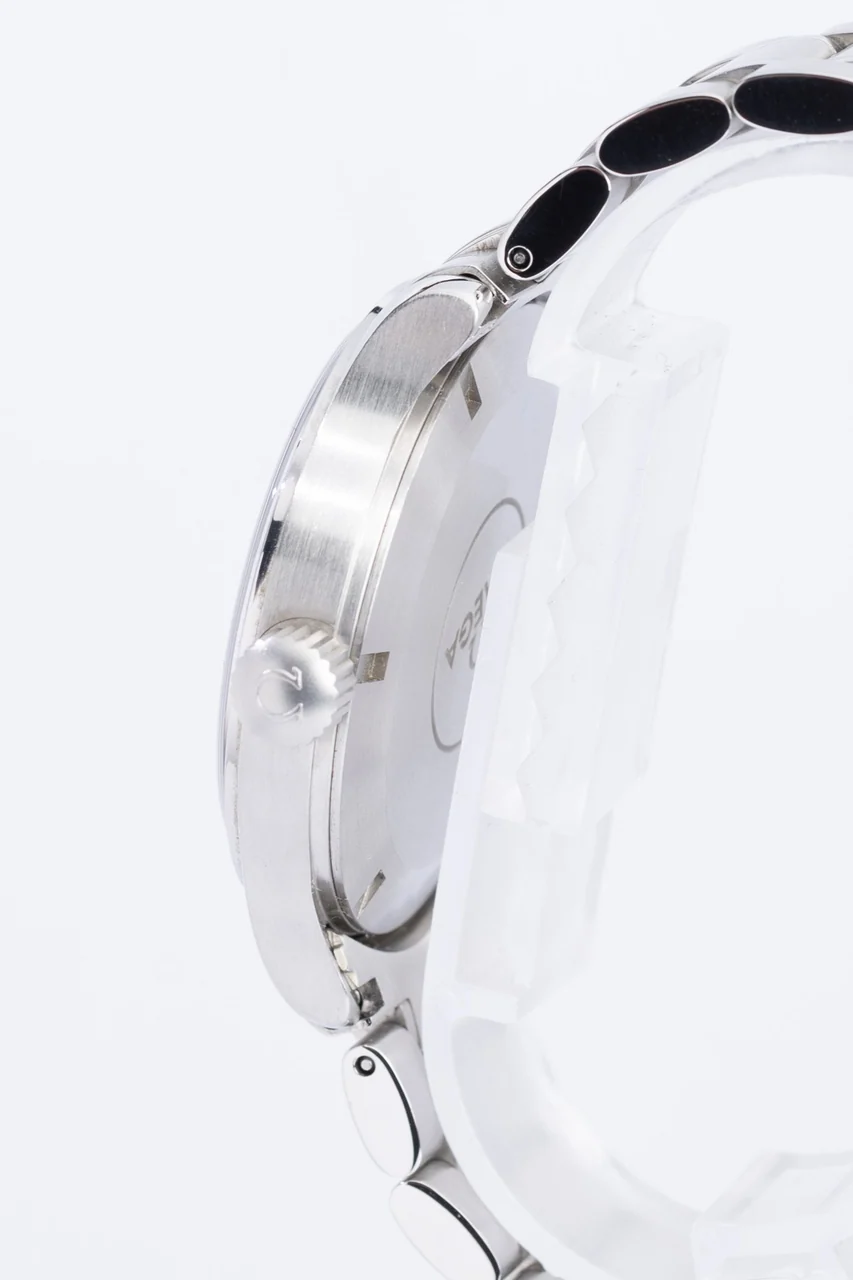Omega Classic – Ref. 52038000, very good – 2/9