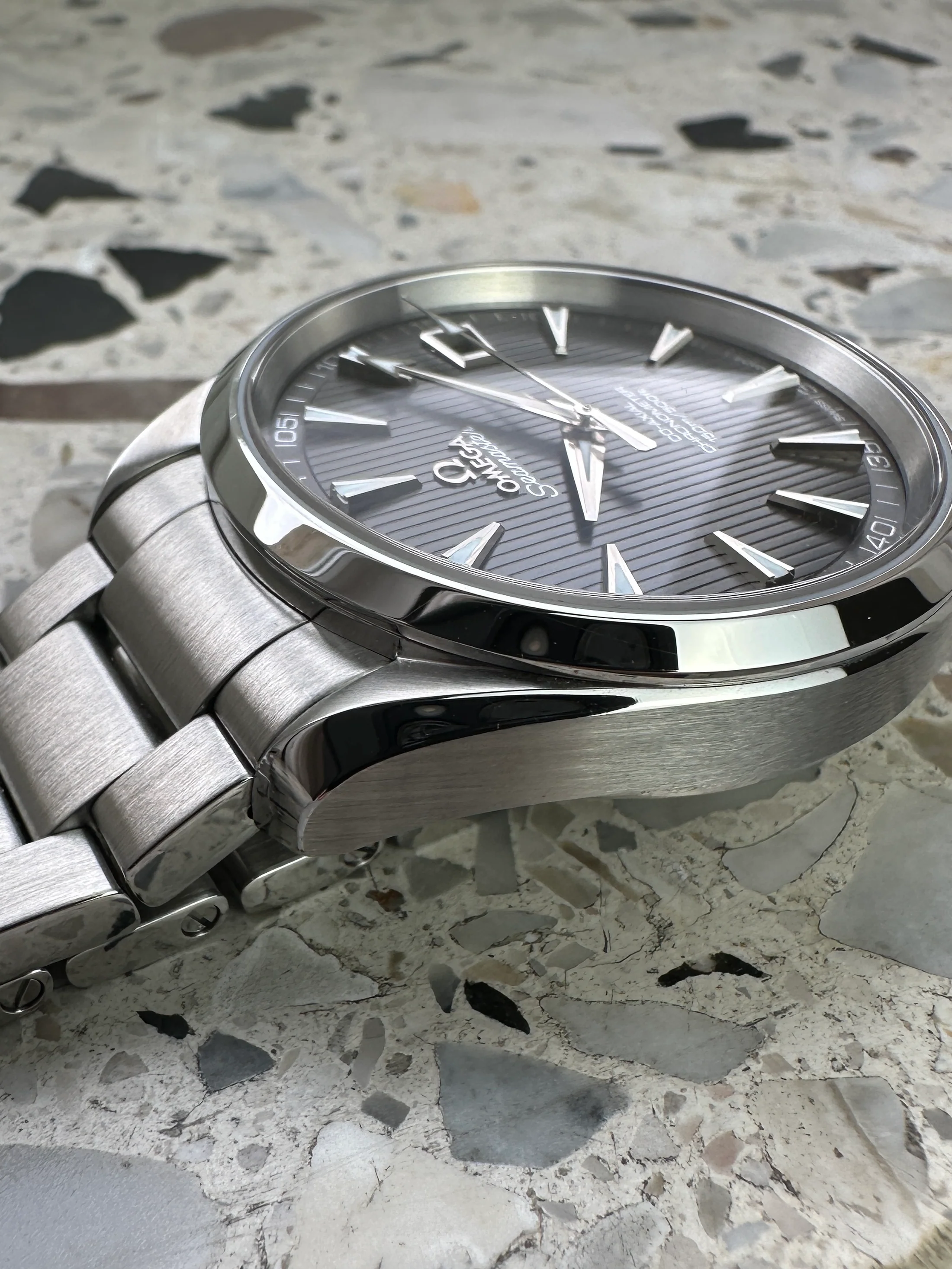 Omega Aqua Terra – Ref. 231.10.42.21.06.001, very good – 4/14