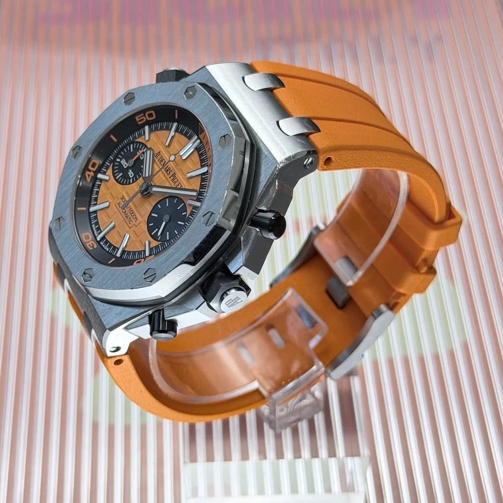 Audemars Piguet Royal Oak Offshore Diver – Ref. 26703ST.OO.A070CA.01, Sehr gut – Bild 2/6