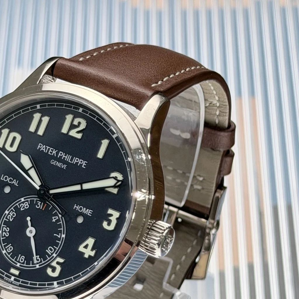 Patek Philippe Pilot Travel Time – Ref. 5524G-001, Sehr gut – 4/6