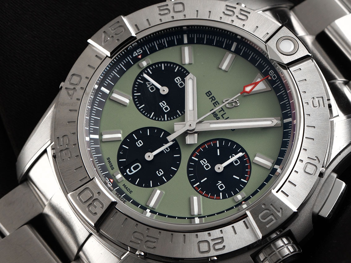 Breitling Avenger – Ref. AB0147101L1A1, Neu – 3/8