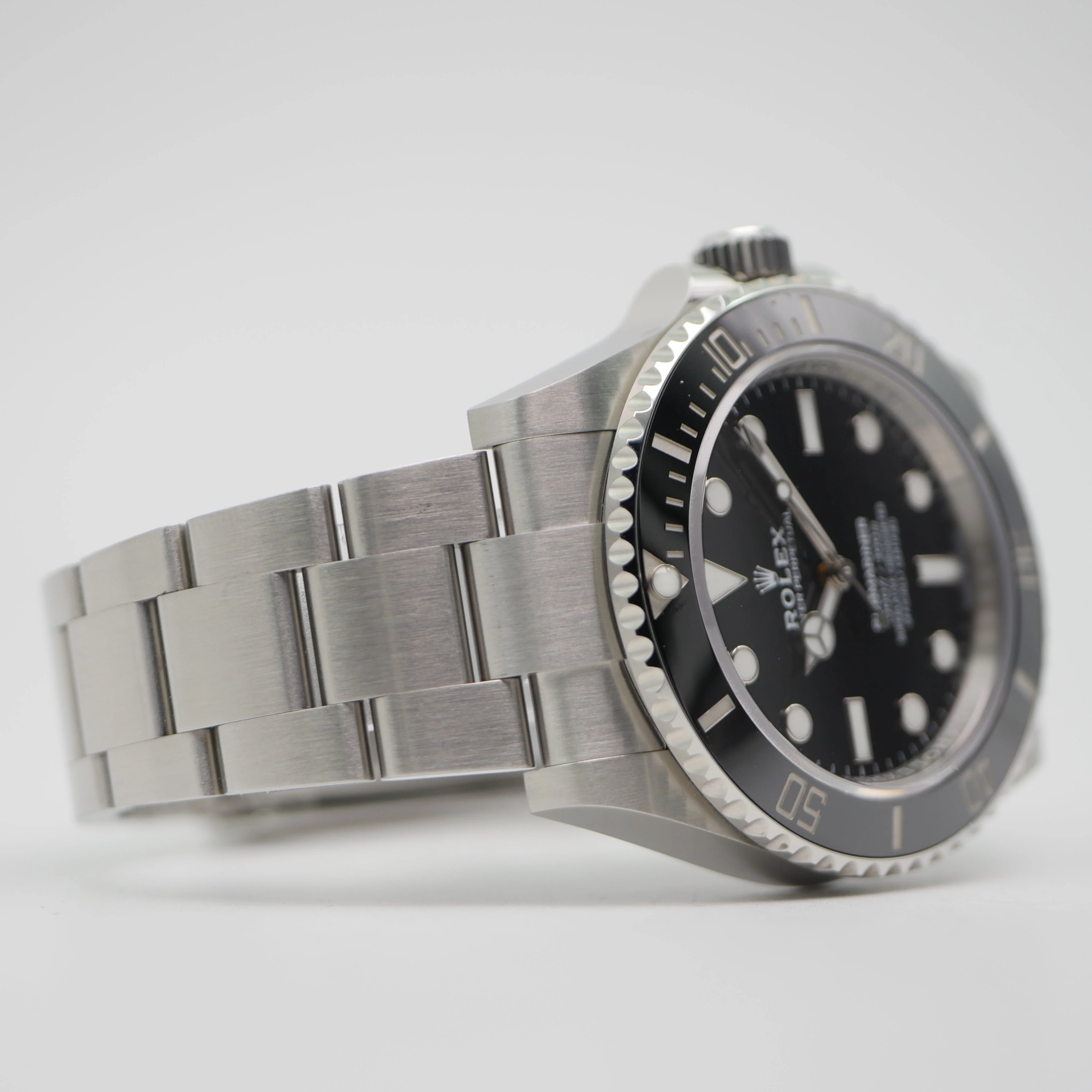 Rolex Submariner – Ref. 124060, Wie neu – 4/5