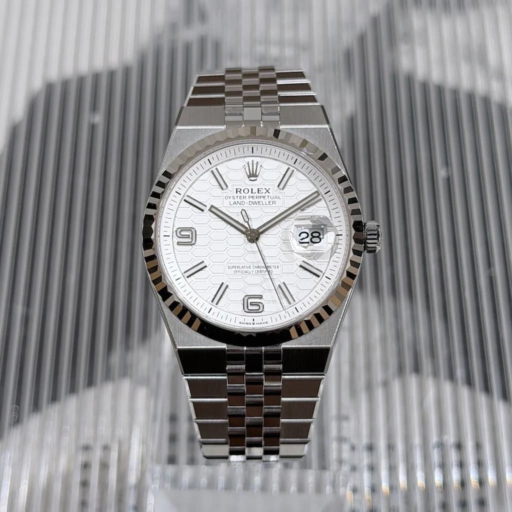 Rolex Land-Dweller – Ref. 127234, Sehr gut