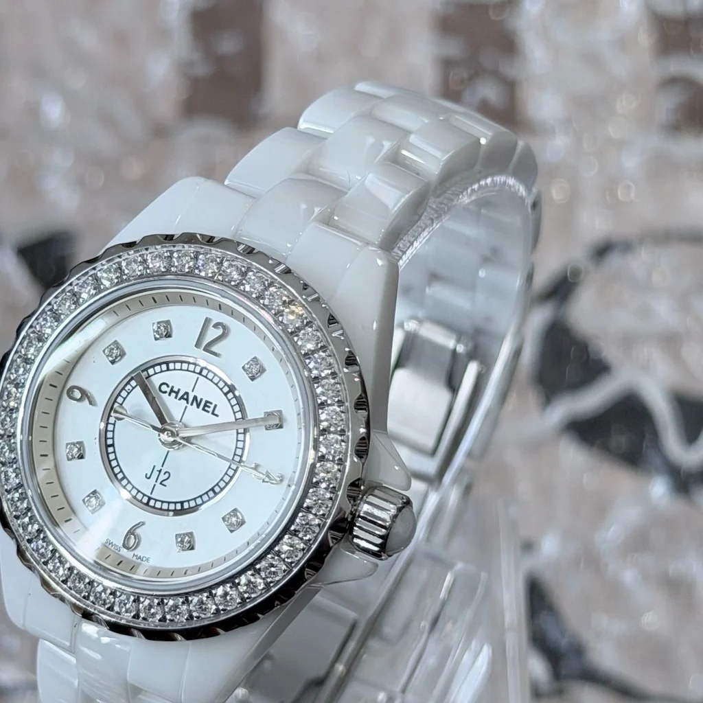Chanel J12 – Ref. H2572, very good – 4/6