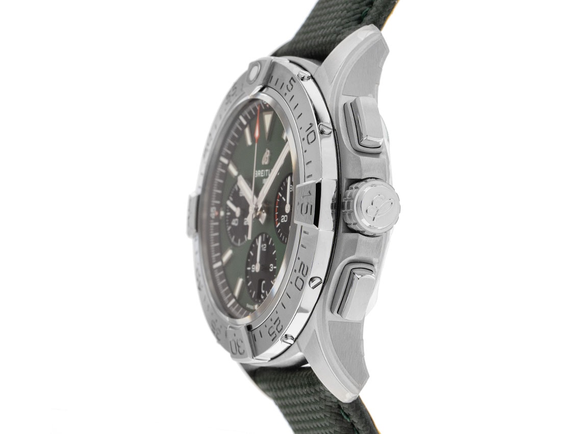 Breitling Avenger – Ref. AB0146101L1X1, Neu – 4/7