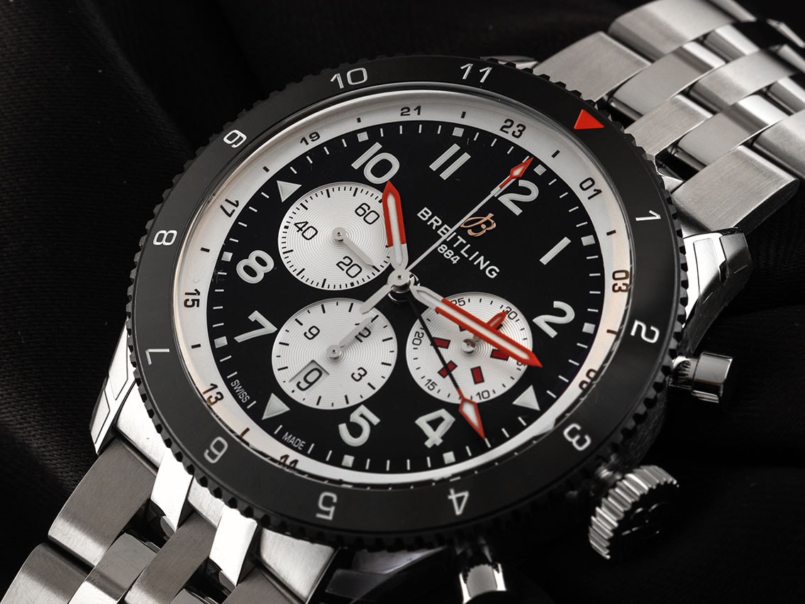 Breitling Super AVI – Ref. YB04451A1B1A1, Neu – 3/8