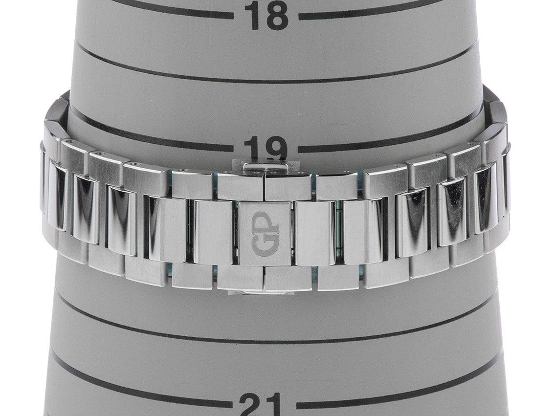 Girard Perregaux Laureato – Ref. 81010-11-131-11A, New – 8/8