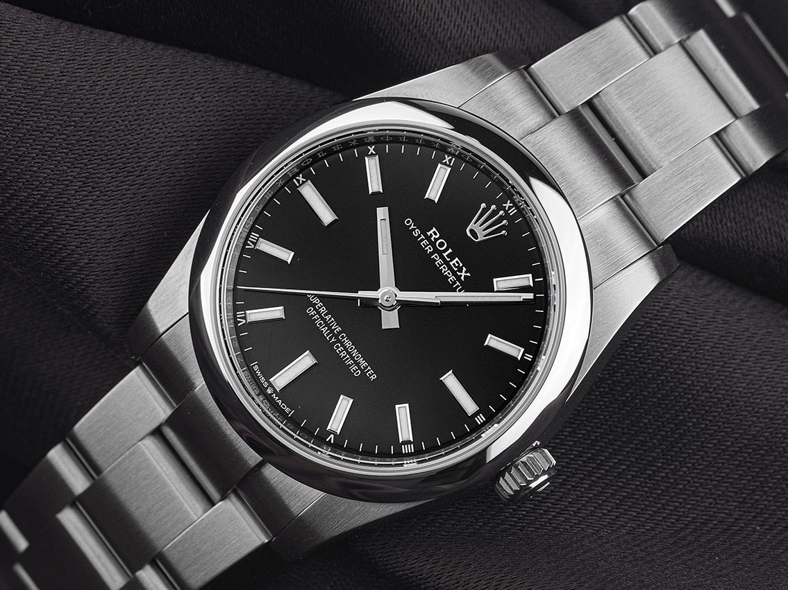 Rolex Oyster Perpetual – Ref. 124200, like new – 3/8