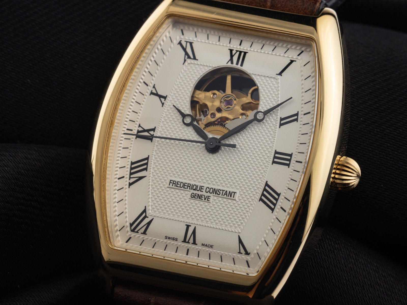 Frederique Constant Art Deco – Ref. FC-310M4T5, Gut – 3/8