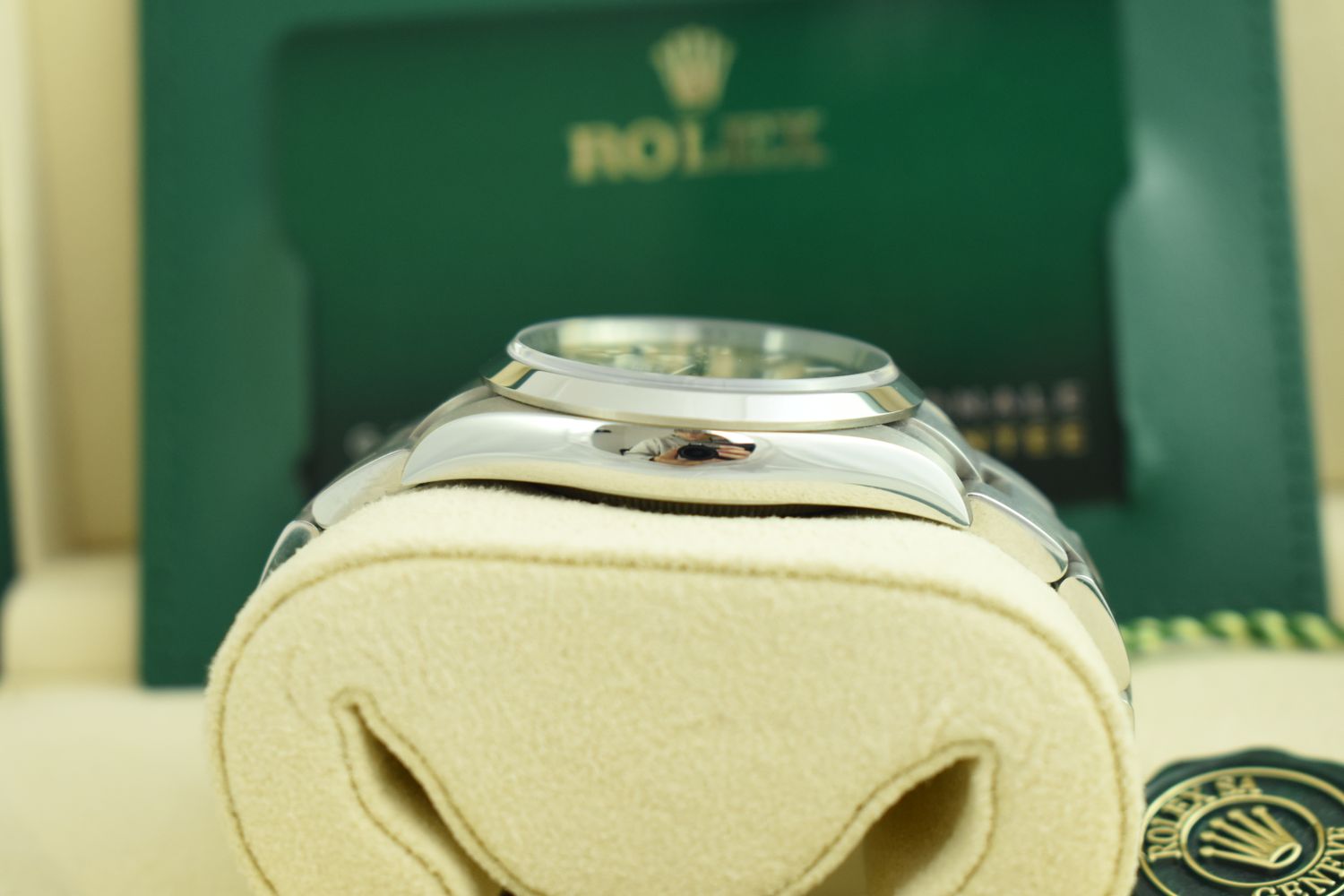Rolex Explorer 36 – Ref. 124270, Sehr gut – 6/9
