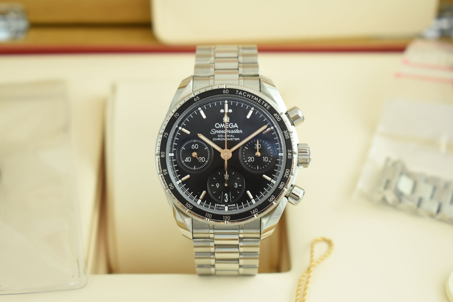 Omega Speedmaster – Ref. 324.30.38.50.01.001, Wie neu – 1/10