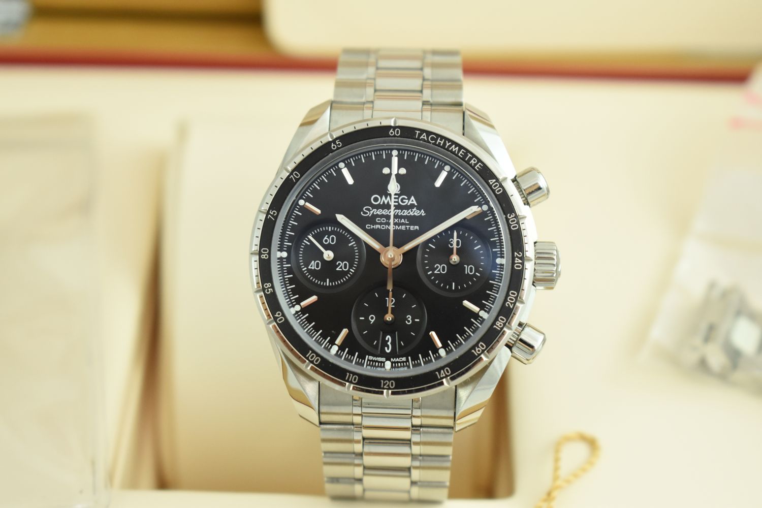 Omega Speedmaster – Ref. 324.30.38.50.01.001, Wie neu – 7/10