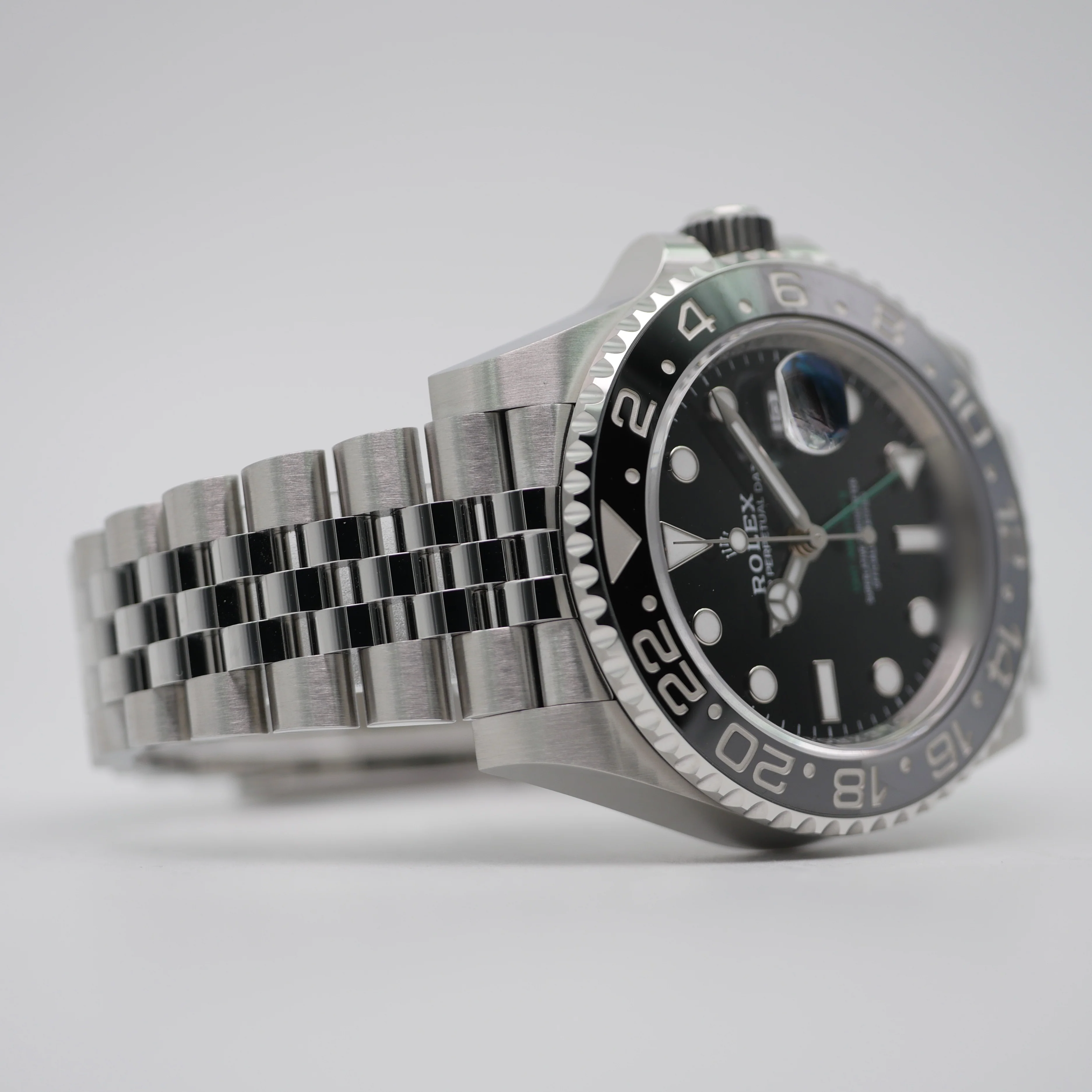 Rolex GMT-Master II – Ref. 126710GRNR, Wie neu – 4/5