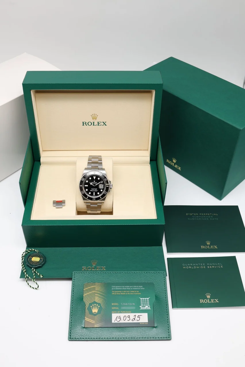 Rolex Submariner Date 116613LB – Ref. 126610LN, Sehr gut – 8/10