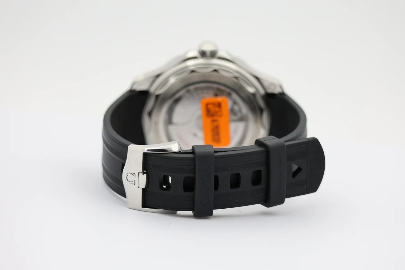Omega Seamaster Diver 300M – Ref. 21032422001001, Wie neu – 6/9
