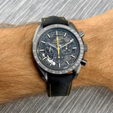 Omega Speedmaster Dark Side of the Moon – Ref. 310.92.44.50.01.001, Neu – 7/17