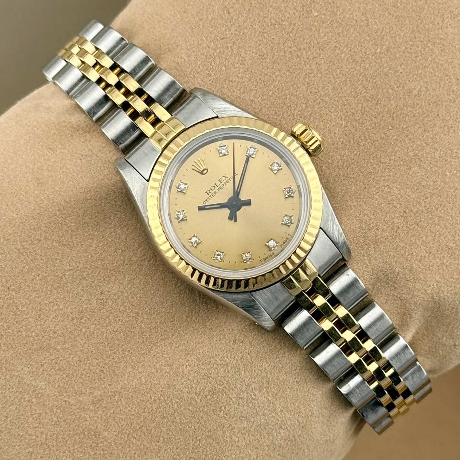 Rolex Oyster Perpetual – Ref. 67193, Sehr gut – 1/17