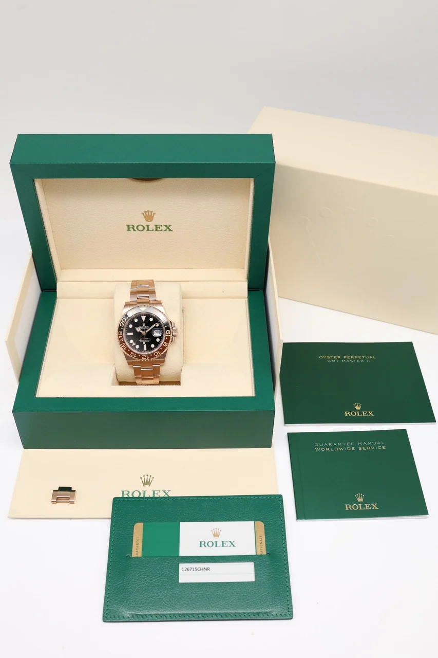 Rolex GMT-Master II – Ref. 126715CHNR, Sehr gut – 8/10