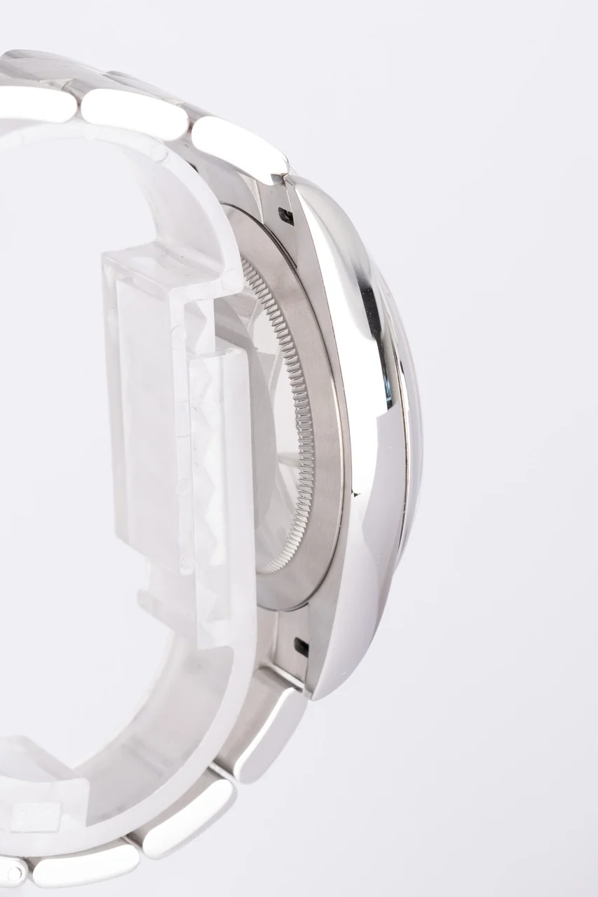 Rolex Oyster Perpetual – Ref. 124300, Sehr gut – 2/10