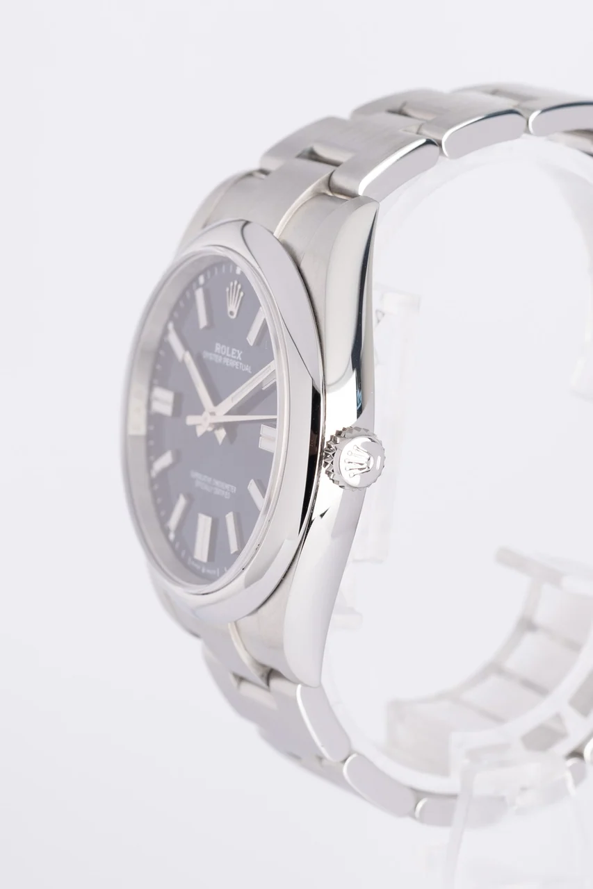 Rolex Oyster Perpetual – Ref. 124300, Sehr gut – 5/10