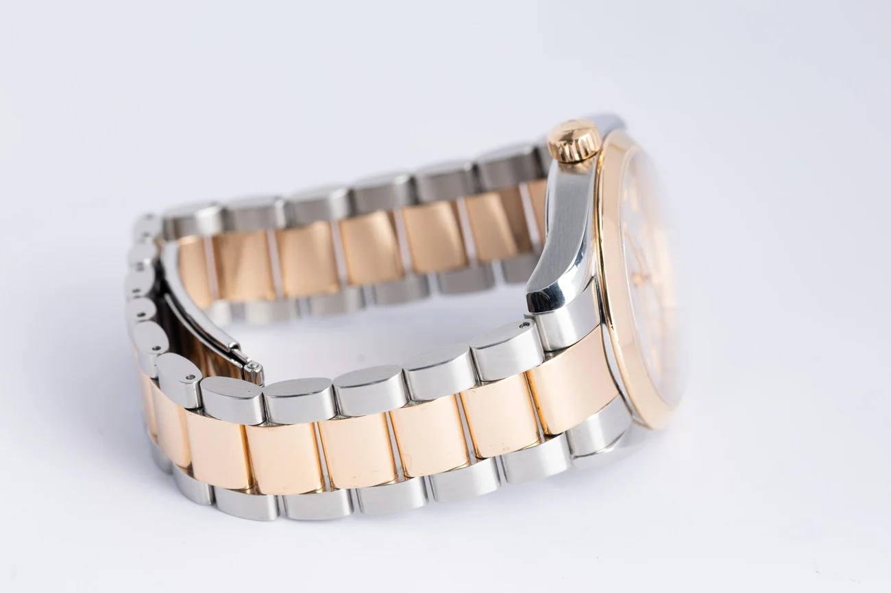 Omega Aqua Terra – Ref. 23043000, Gut – 6/9