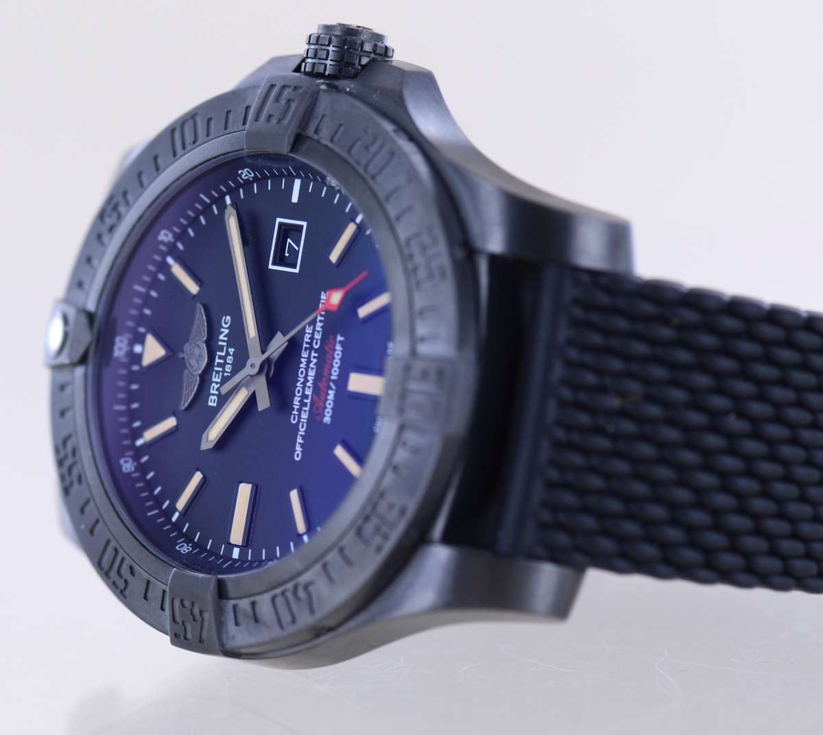 Breitling Avenger – Ref. V1731010, Sehr gut – 2/3
